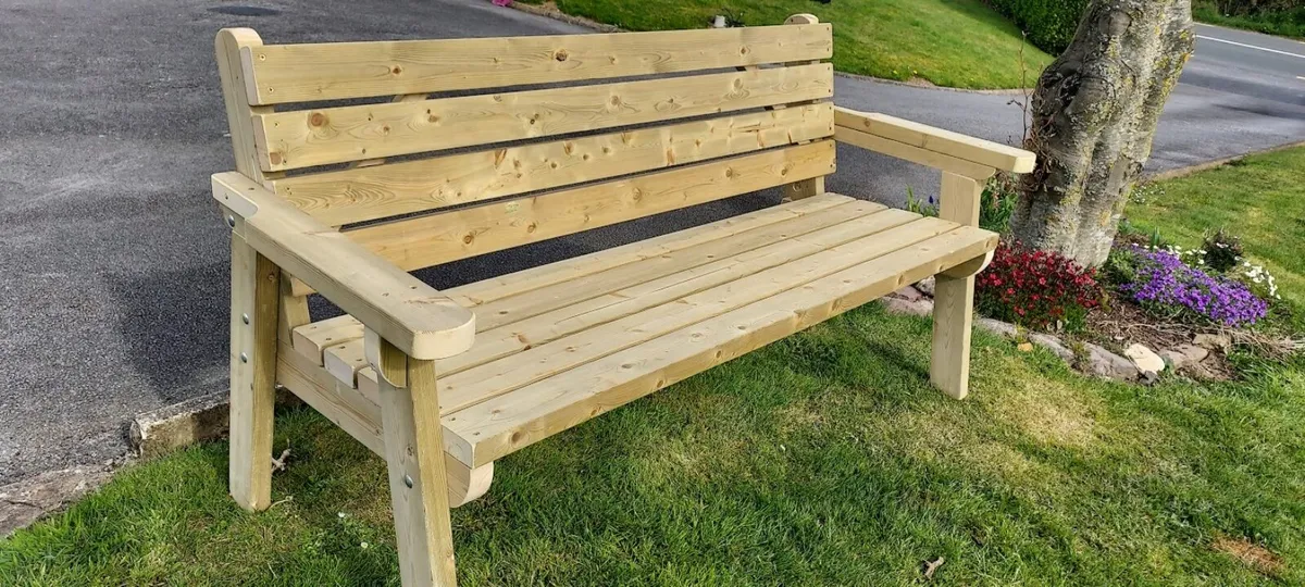 Garden furniture - Image 1