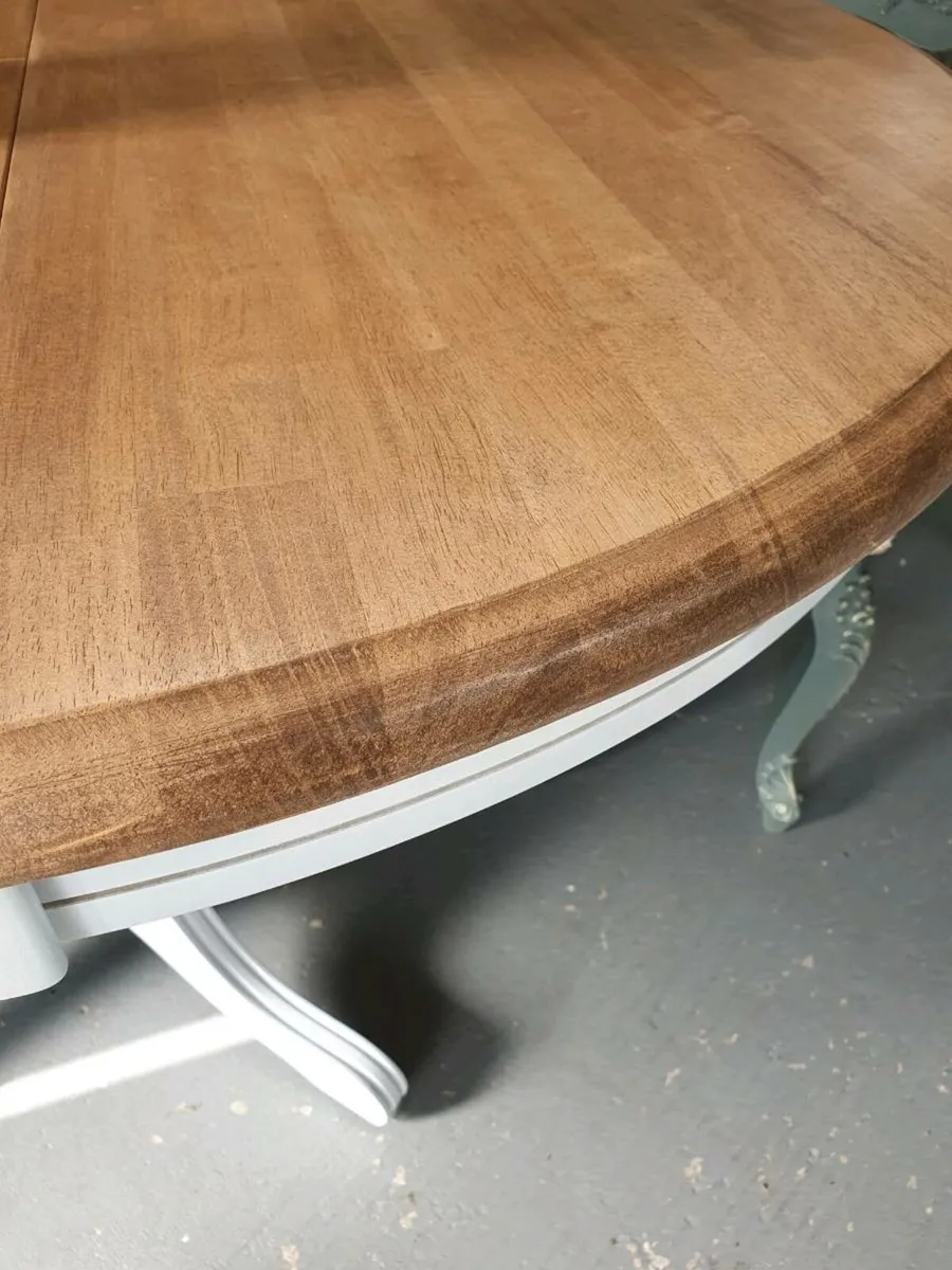 6 seater extendable oak dining tab - Image 3