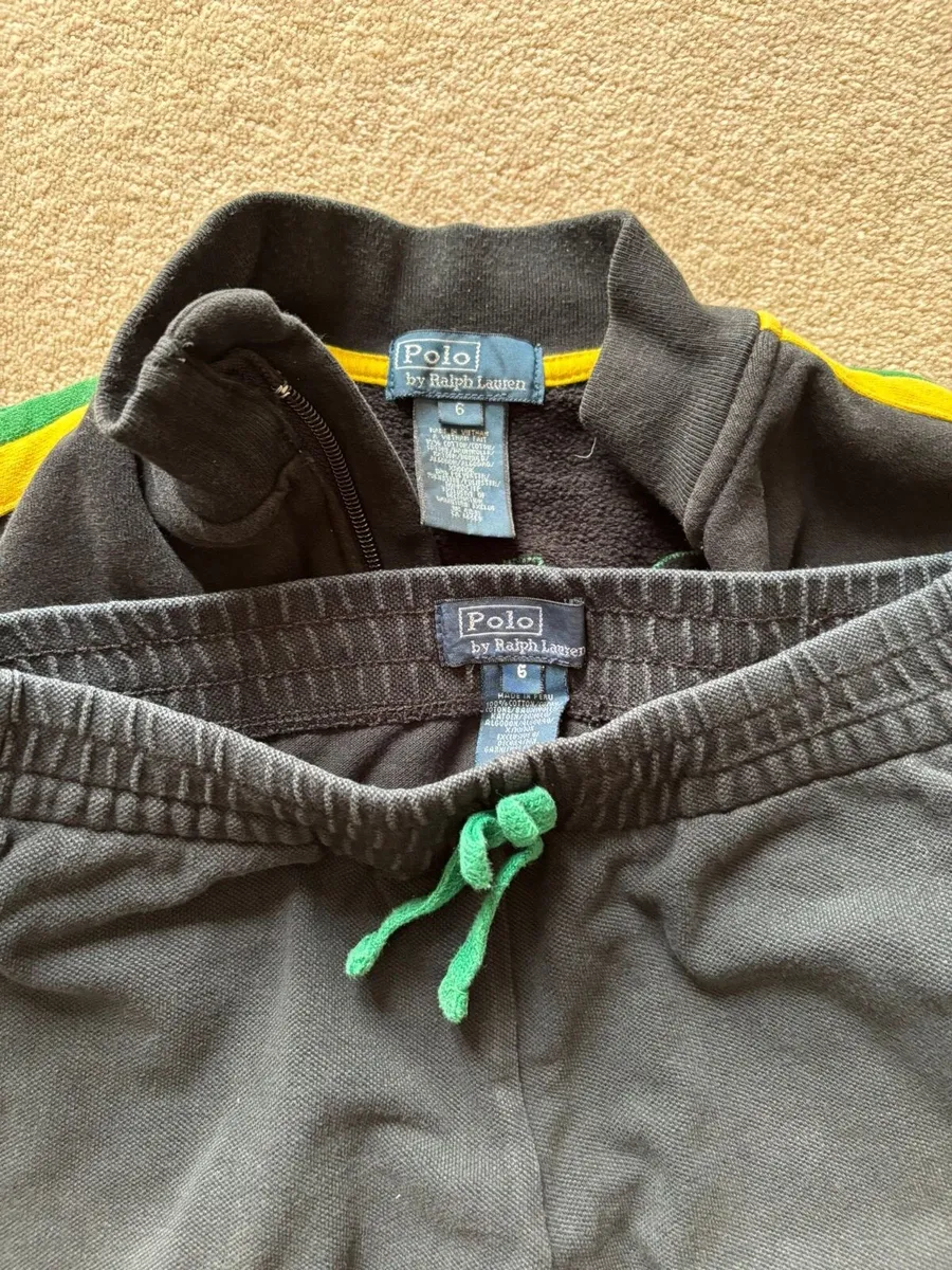 Ralph Lauren Black Brazil Jumper and short set 6-7 - Image 3