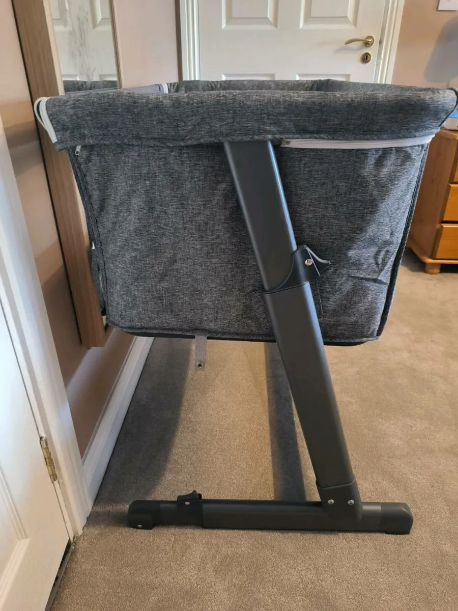 Co-Sleeper (like new) - Image 2