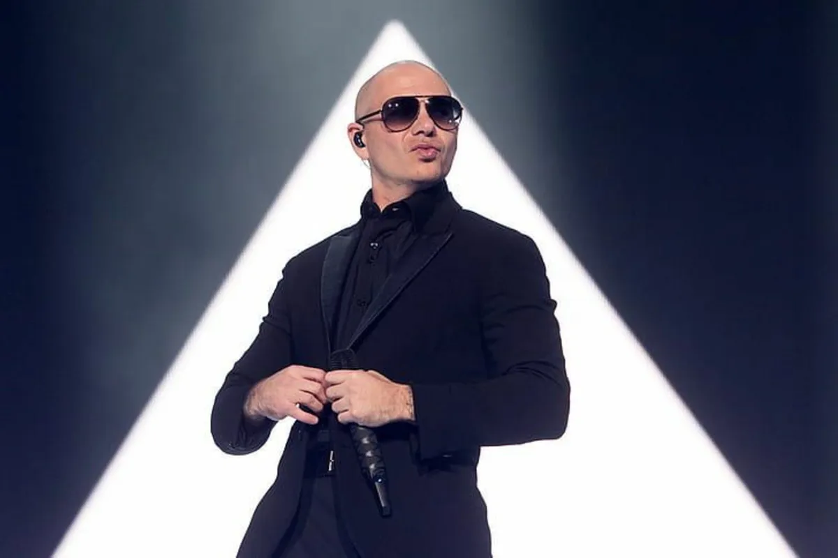 Pitbull Tickets - Image 1