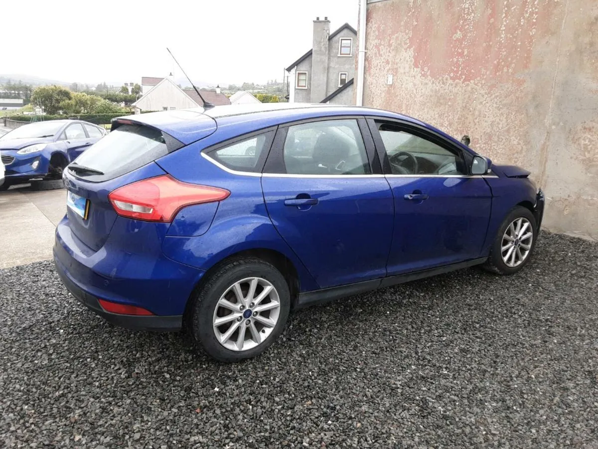 2015 ford focus for breaking - Image 2