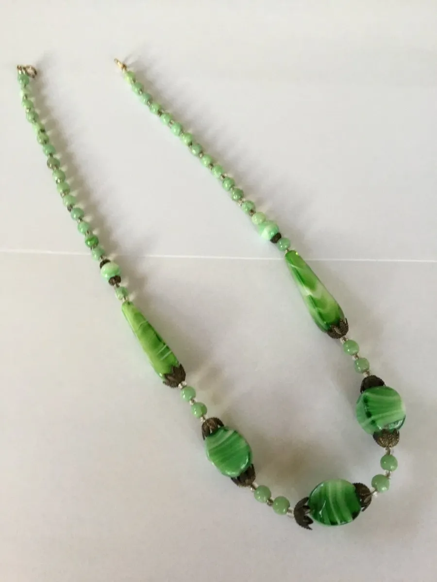 Art Deco glass bead Necklace
