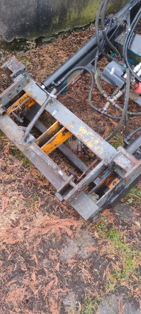 Tractor front loader - Image 4