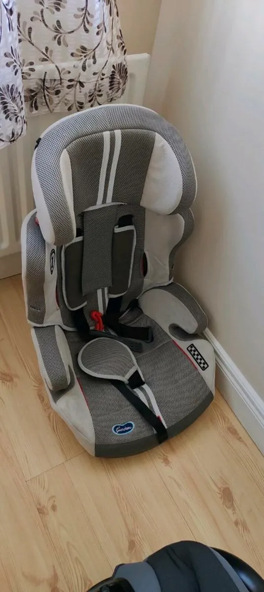 Child seat - Image 2