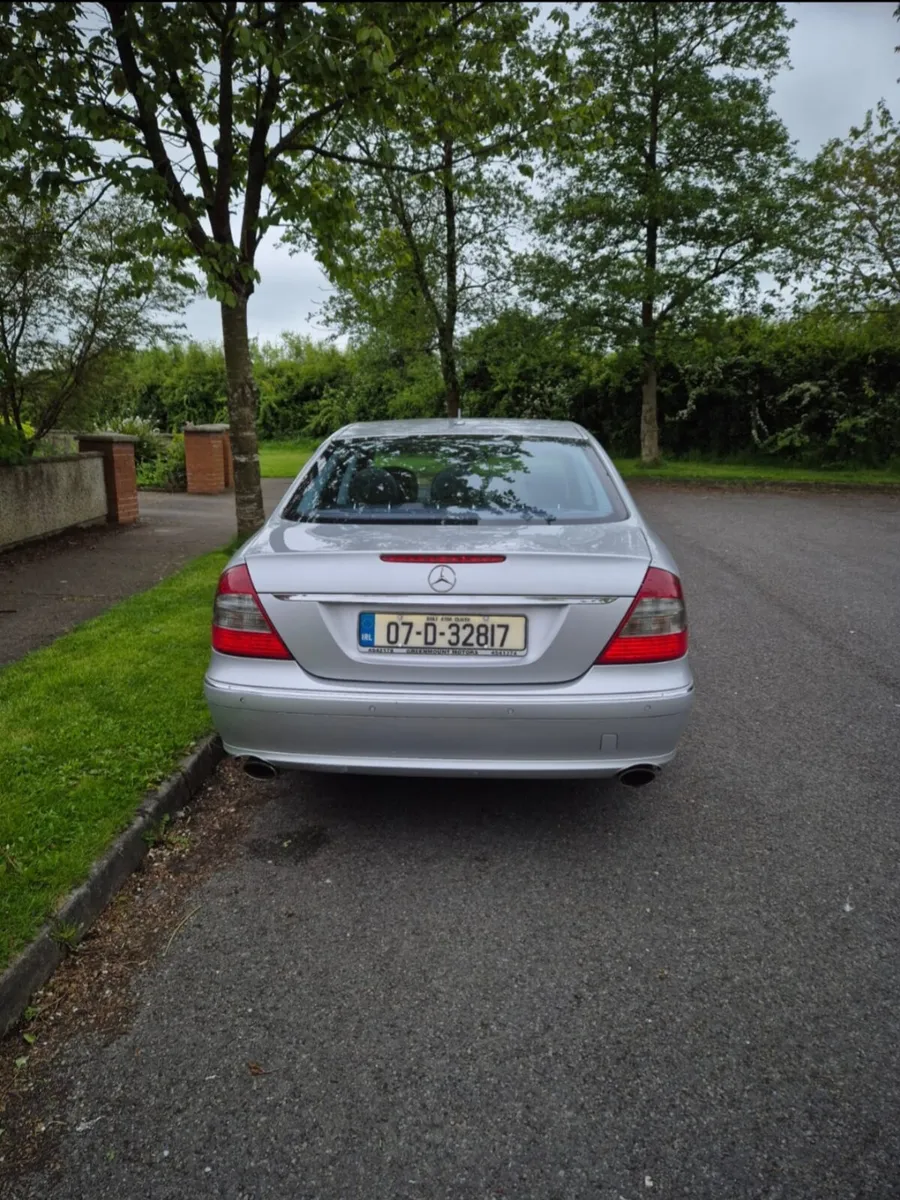 Mercedez benz E200 kompressor avantgarde - Image 3