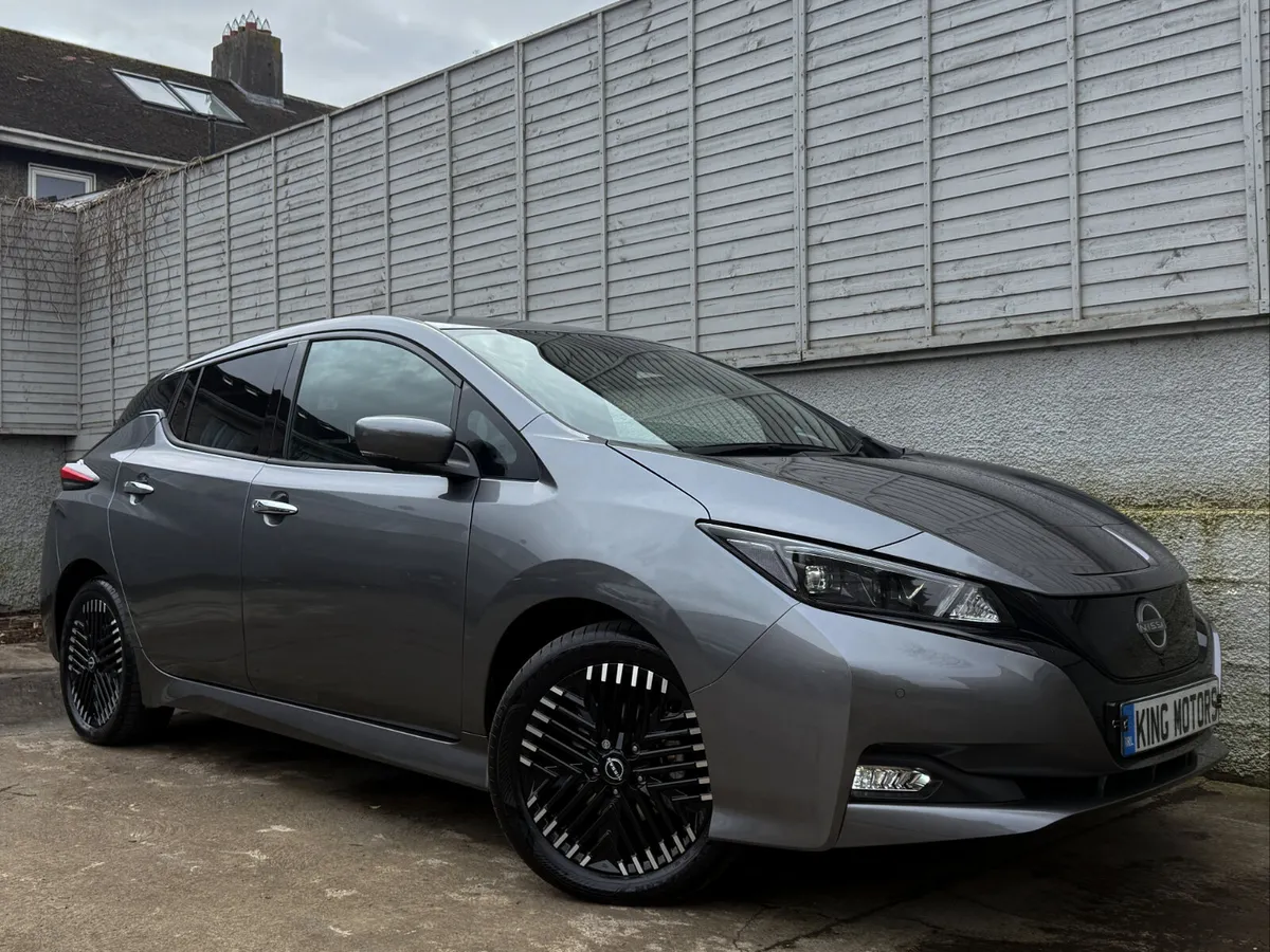 Nissan Leaf 2024 TEKNA TOP SPEC / APPLE & ANDROID - Image 3
