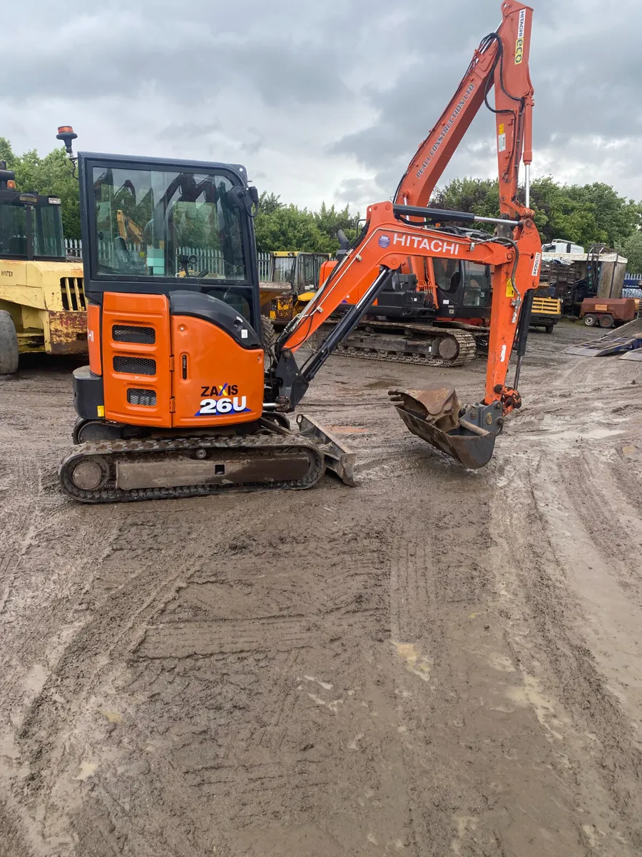 2017 hitachi 26U - Image 3