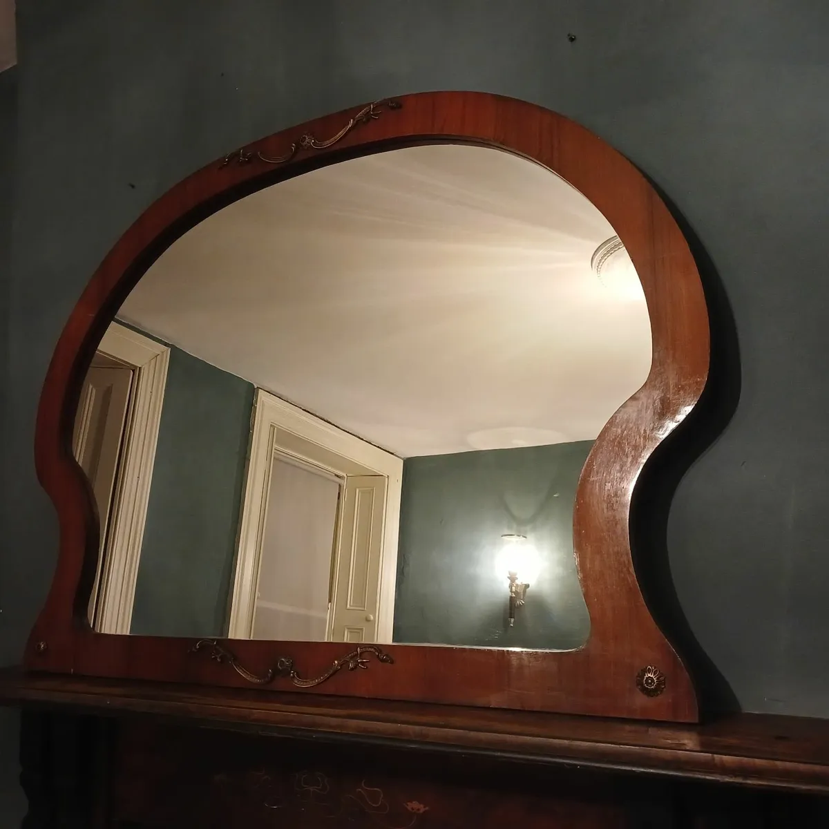 Large horse shoe shape mirror - Image 3