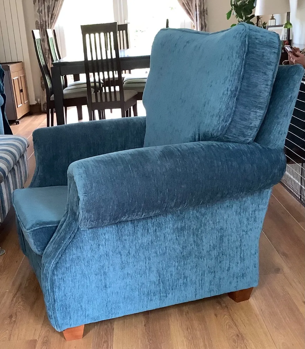 Sofa and armchair - Image 4