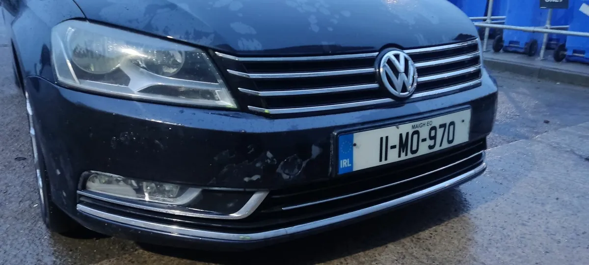 Volkswagen Passat 2011 - Image 3