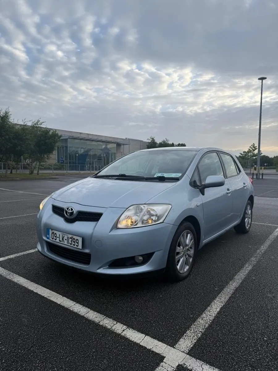 Toyota Auris - Image 2