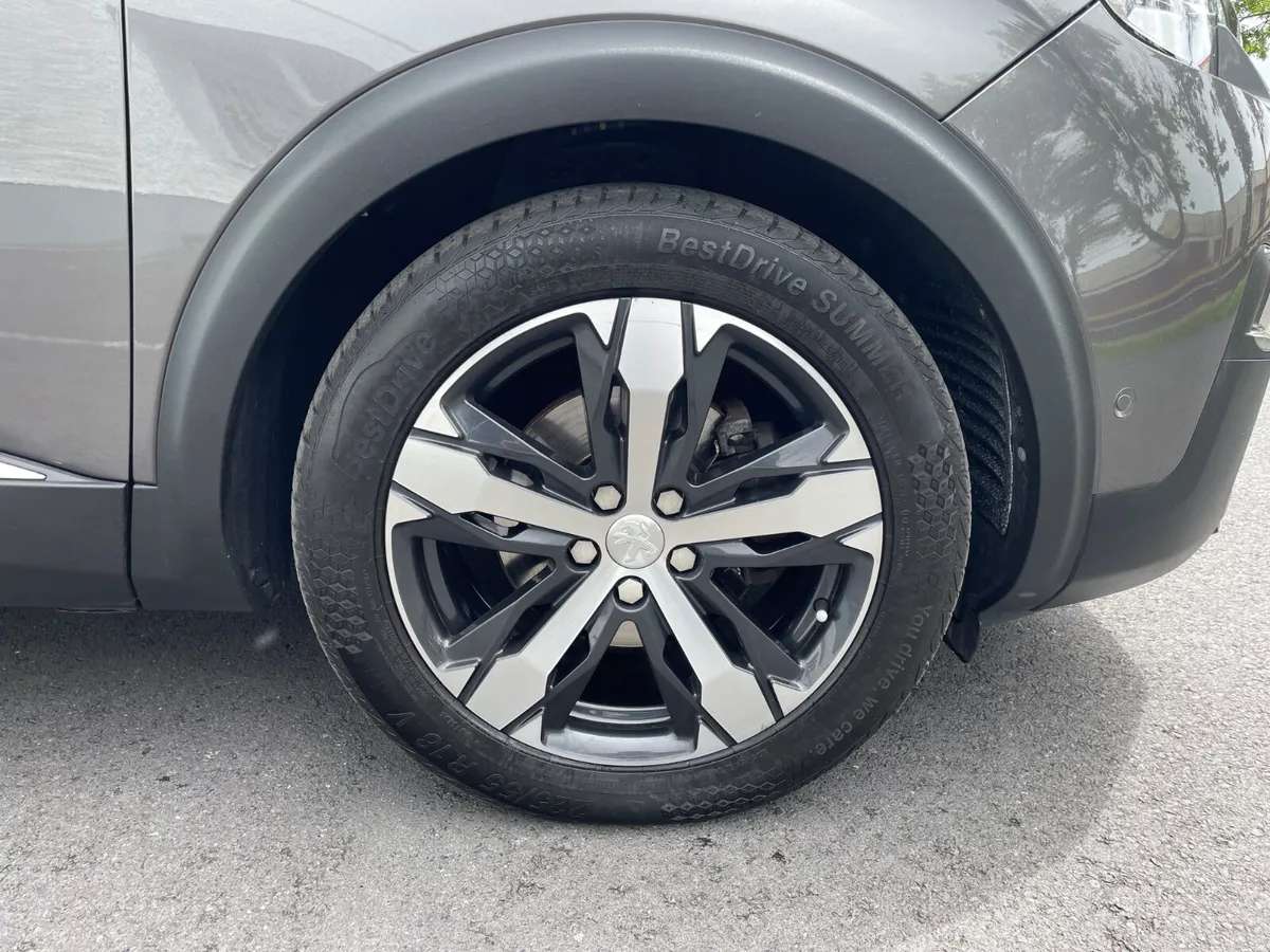 GT LINE-2.0-AUTO-SUNROOF-APPLE PLAY-LEATHER-270TAX - Image 2