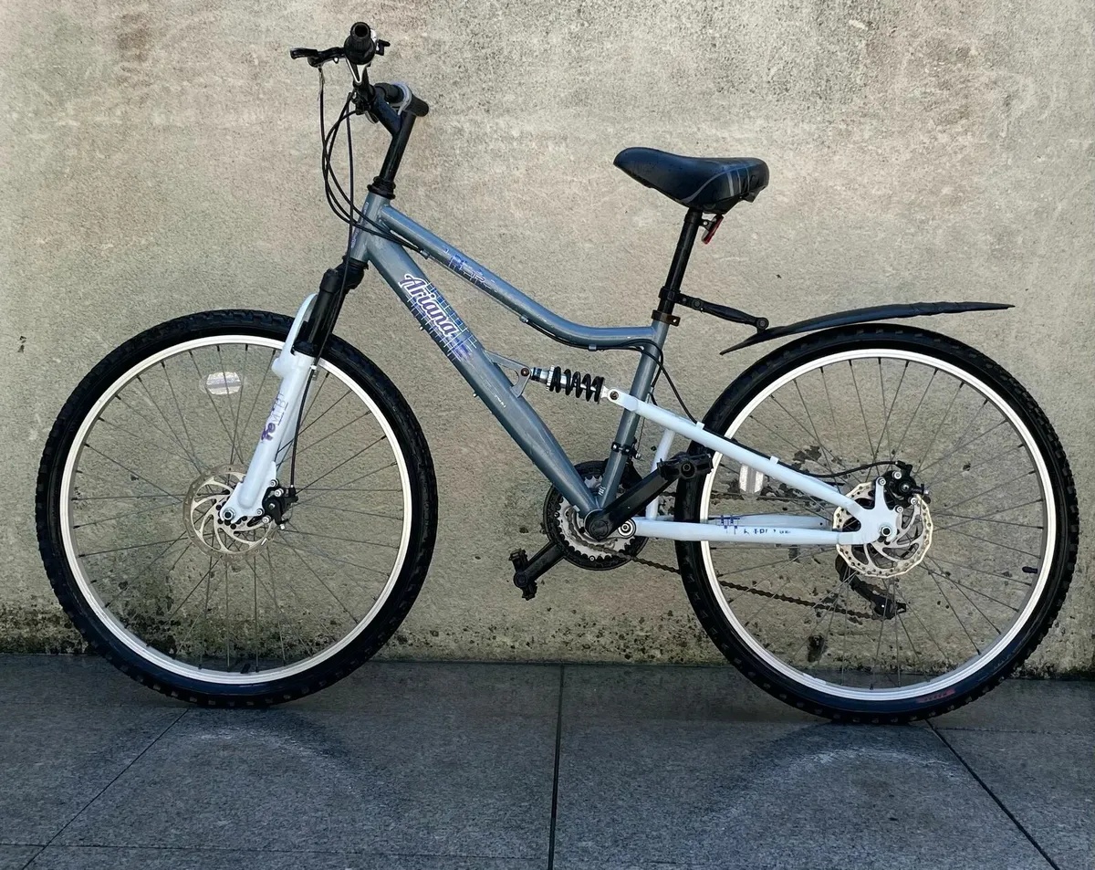Apollo bicycle duel suspension - Image 1