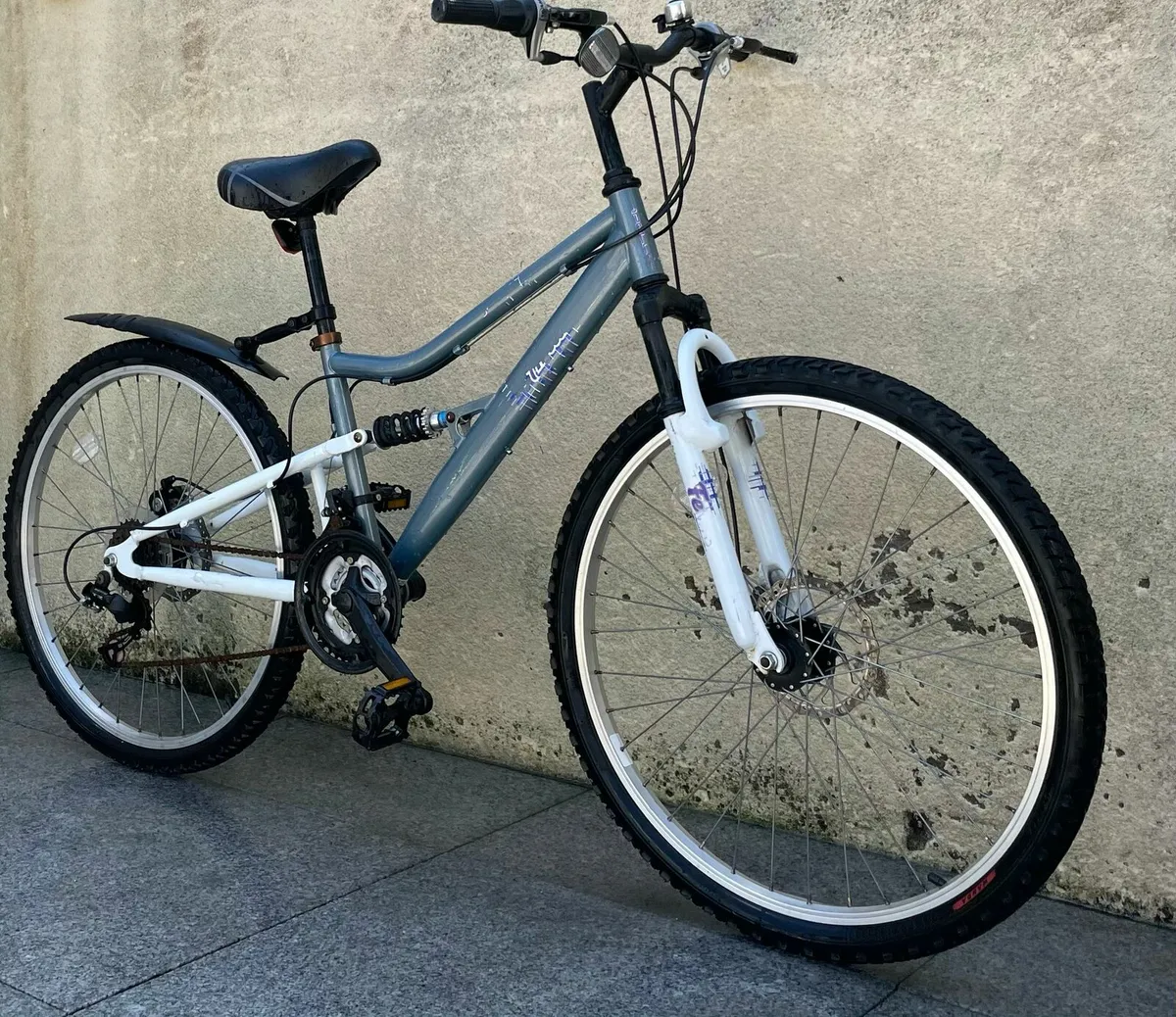 Apollo bicycle duel suspension - Image 3