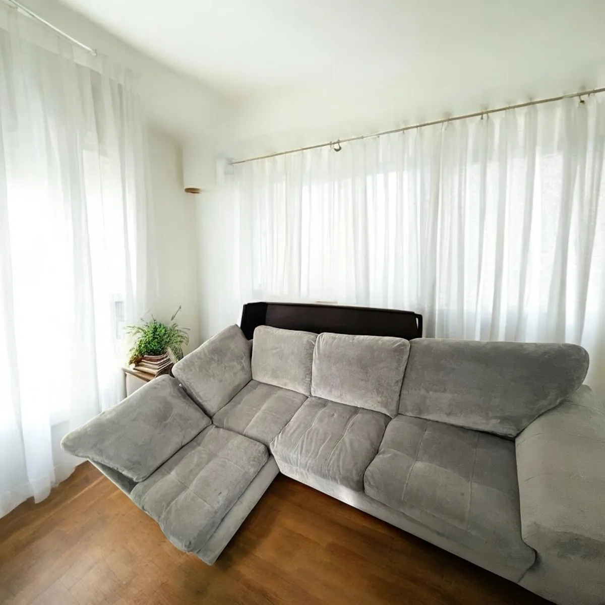Grey corner sofa couch furniture delivery av - Image 2