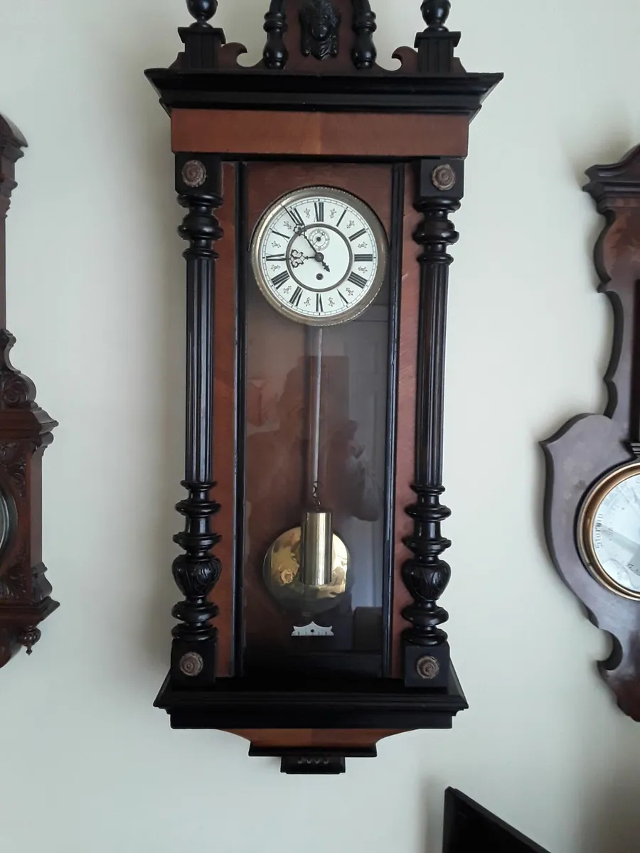 WALL  CLOCK. - Image 1