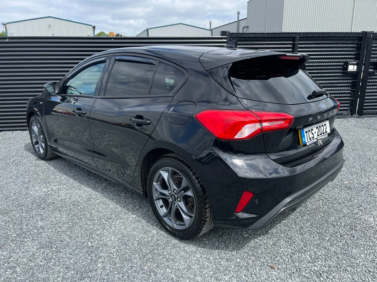2019 Ford Focus 1.5 TDCI ST-LINE  120BHP - Image 4