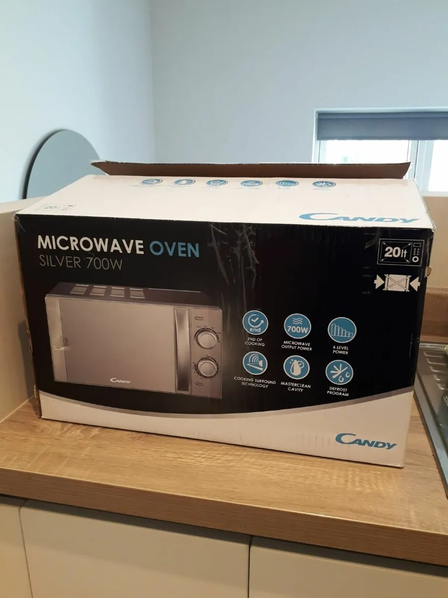 Candy 20L Microwave Oven – Silver, 700W - Image 3