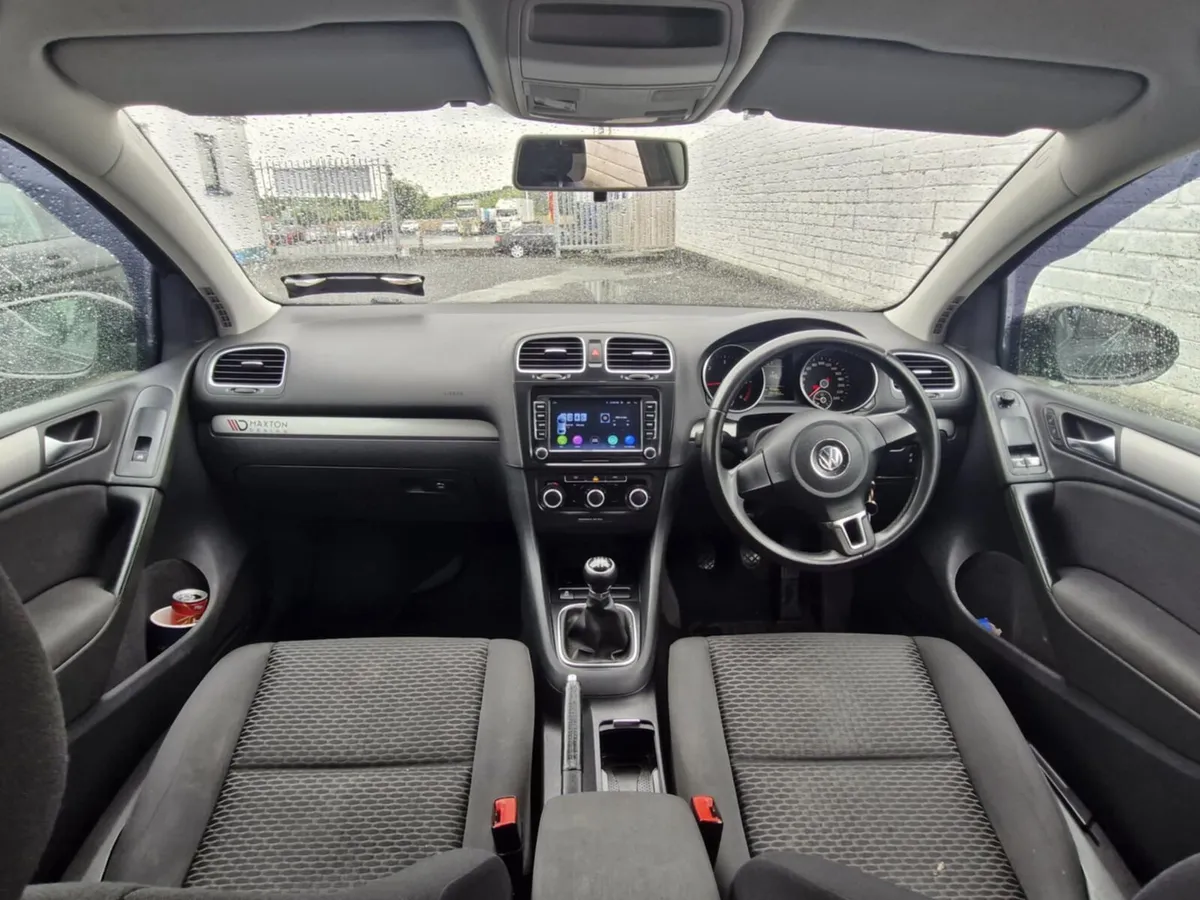 2011 Vw golf 1.6tdi nct €2850 - Image 4