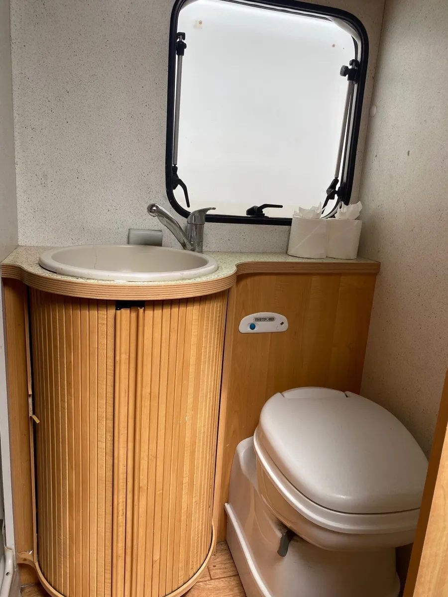 6 Berth Camper Van - 1999 Burstner (Fiat Ducato) - Image 3