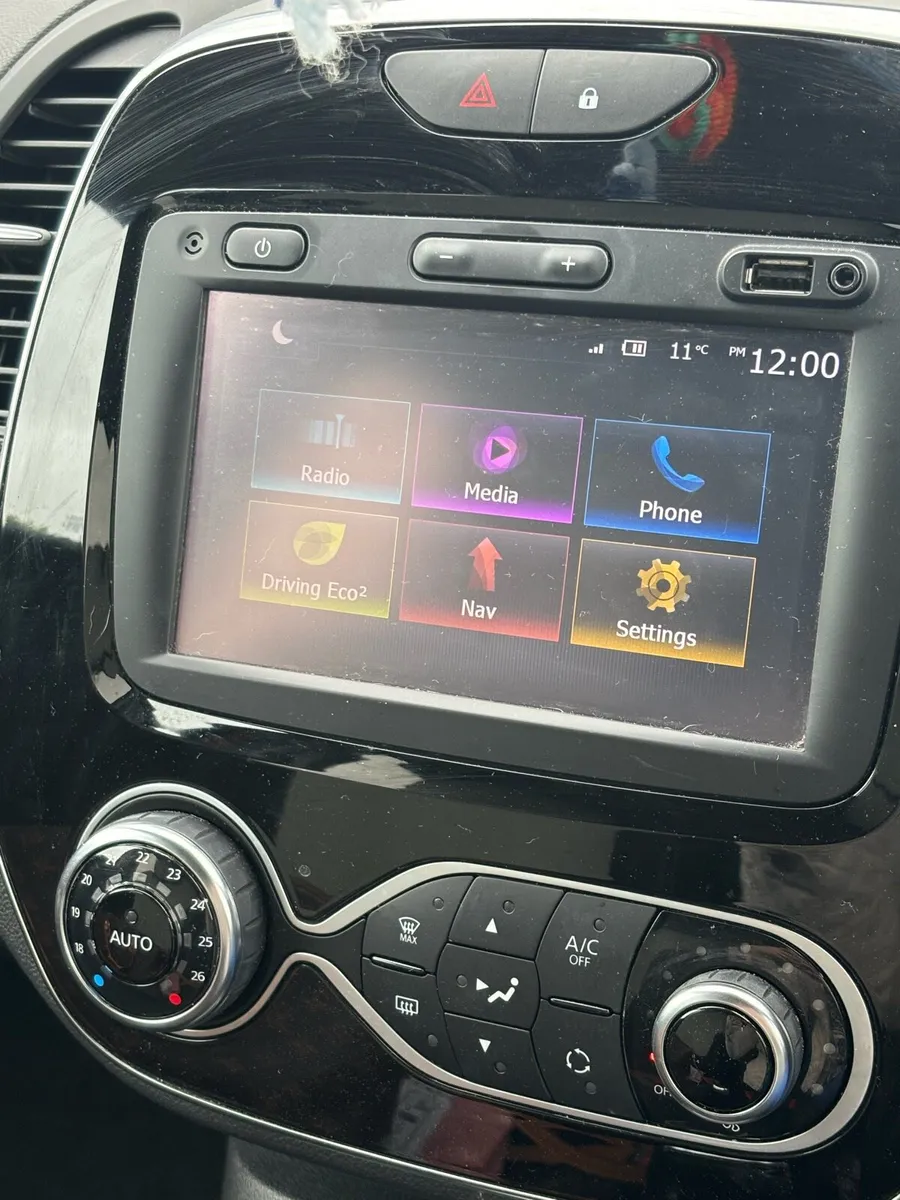 2019 Renault Captur - Image 2