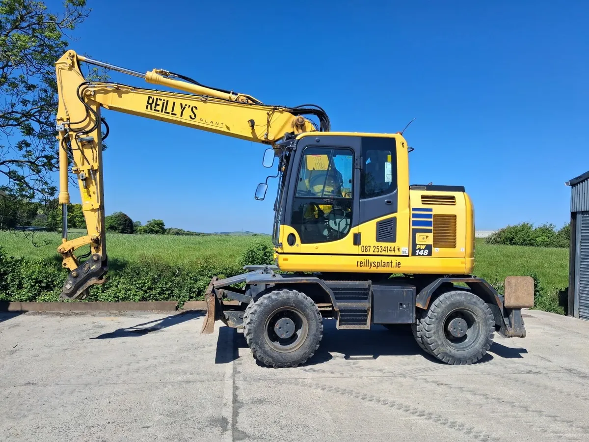 Komatsu Pw148 2017 wheeled excavator - Image 2