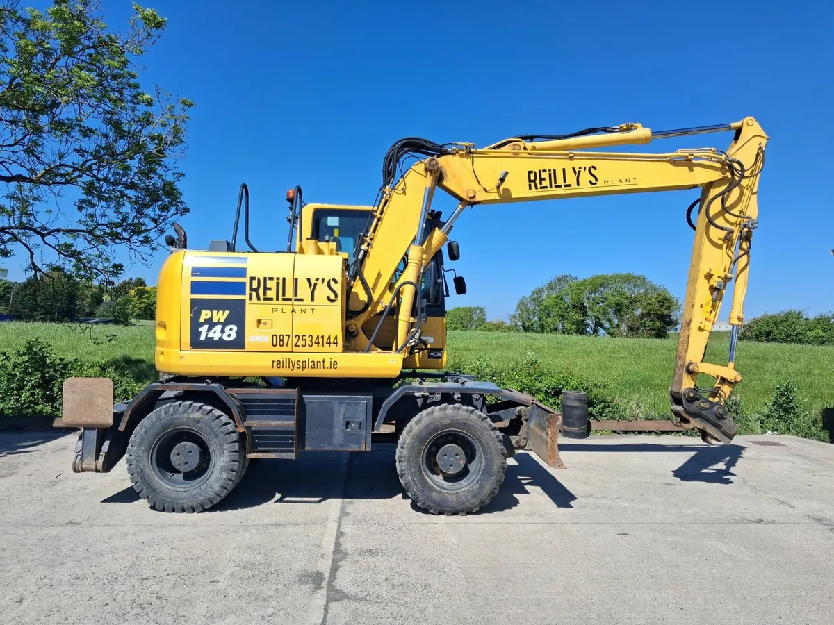 Komatsu Pw148 2017 wheeled excavator - Image 3