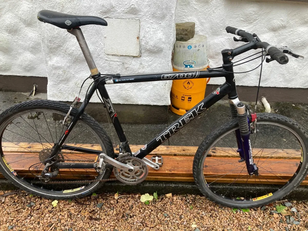 Trek 6700 Mountain Bike - Image 1