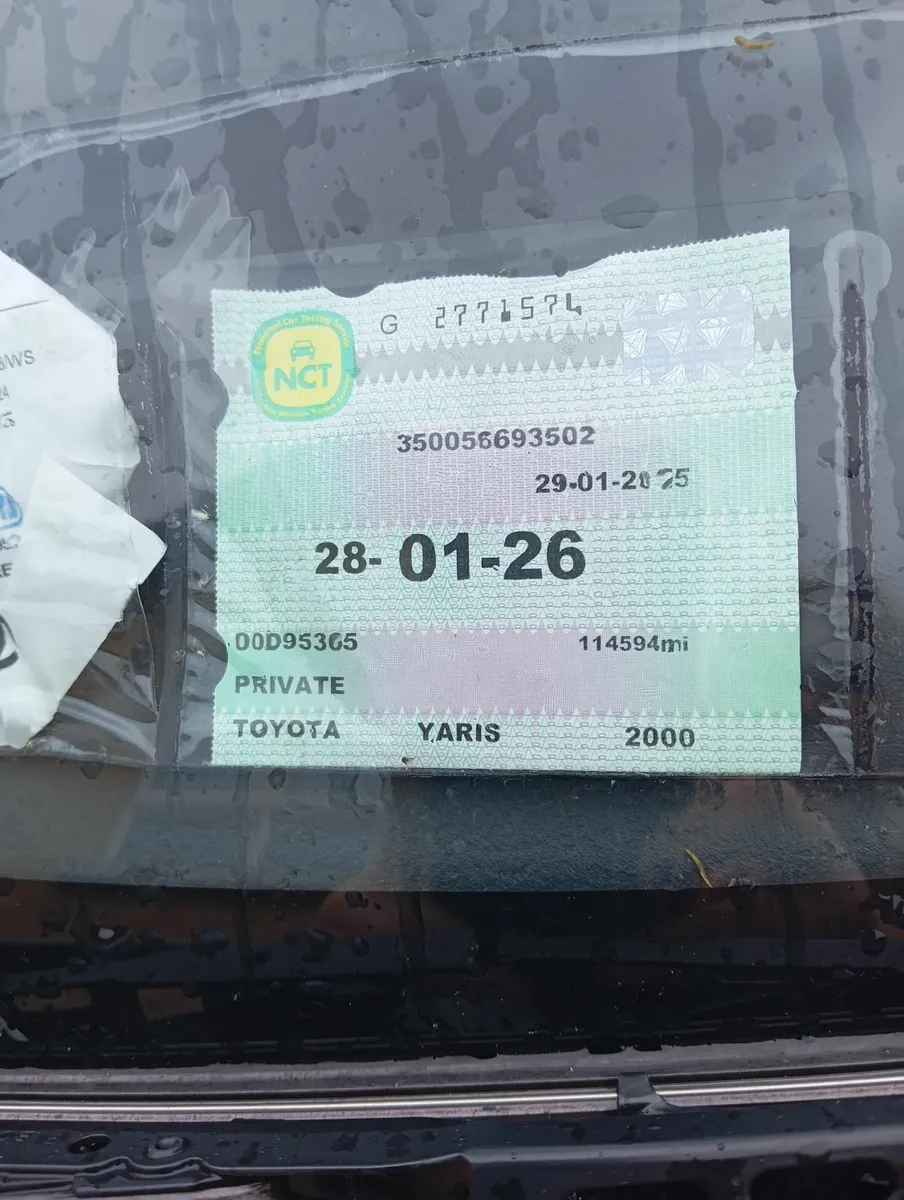 Toyota Yaris 2000 - Image 4