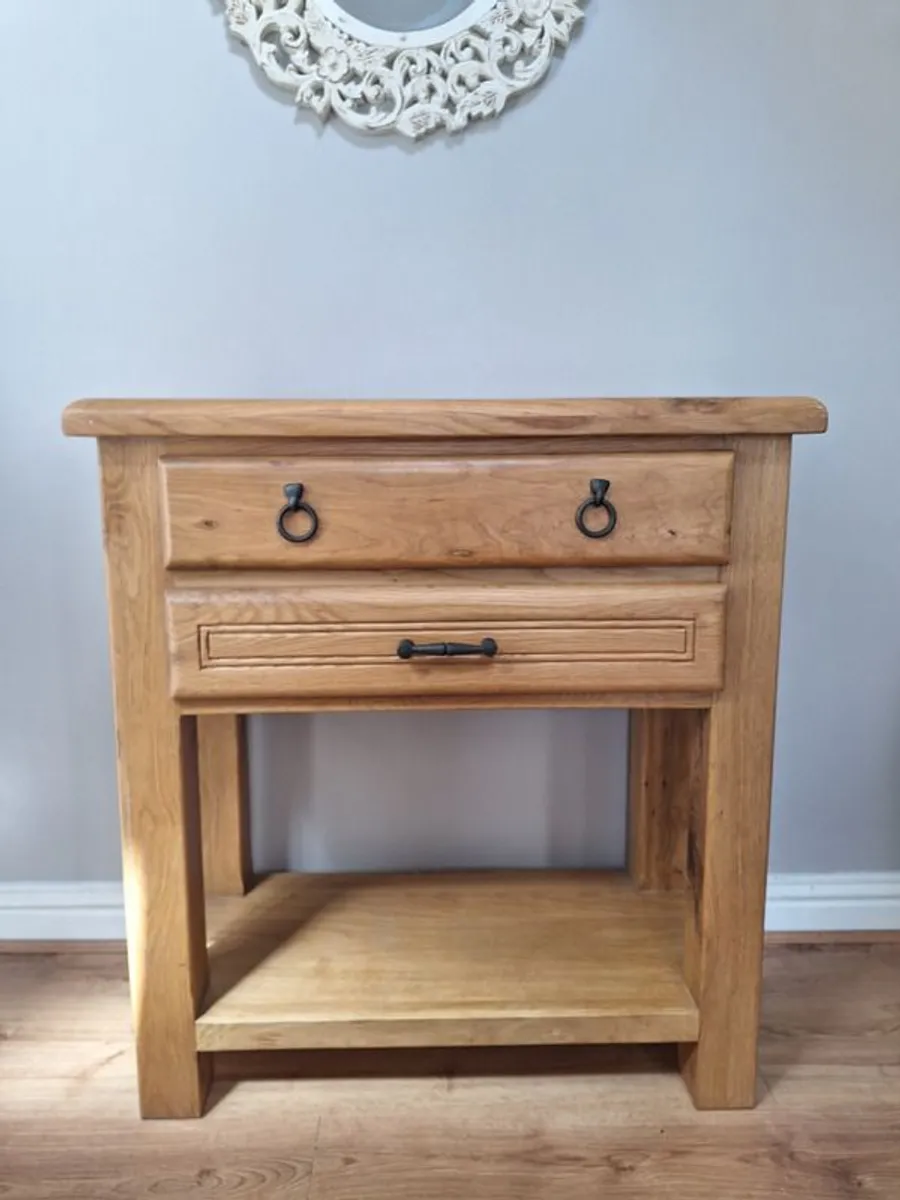 Console table - Image 1