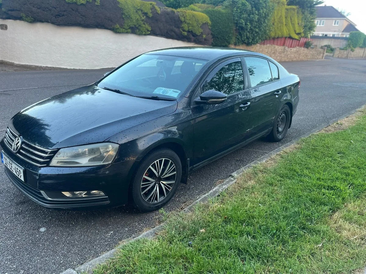 Volkswagen Passat - Image 2