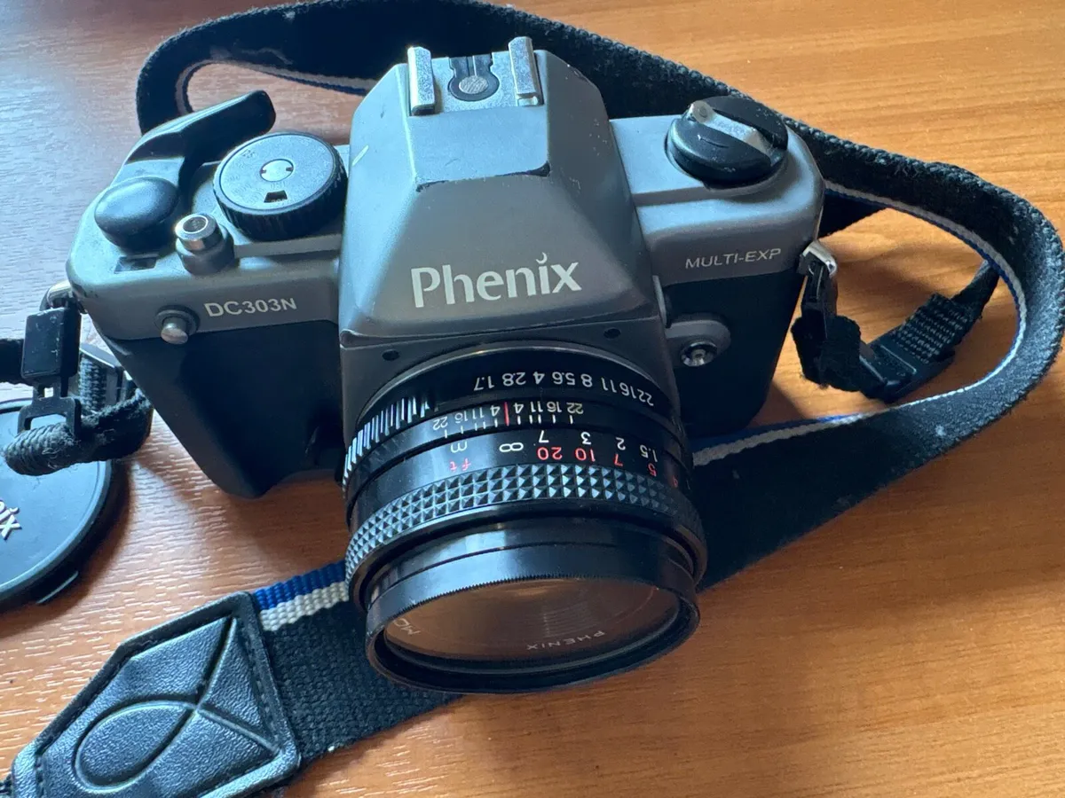 Phenix DC303n film camera with flash - Image 2