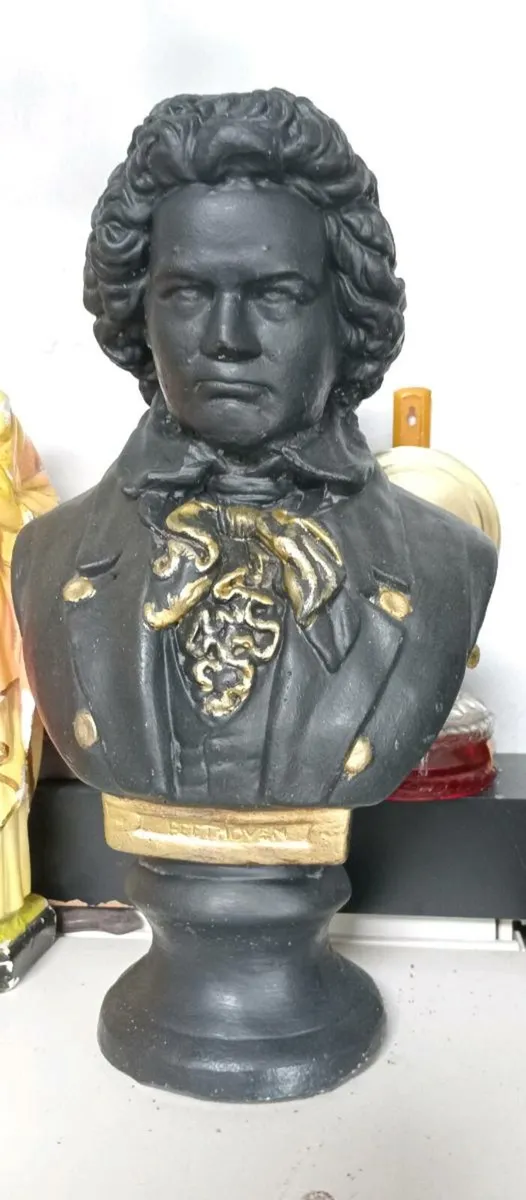 Beathoven bust