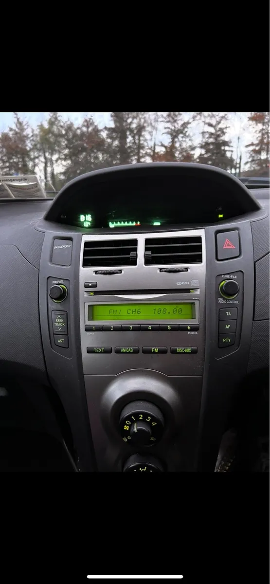 Toyota Yaris - Image 4