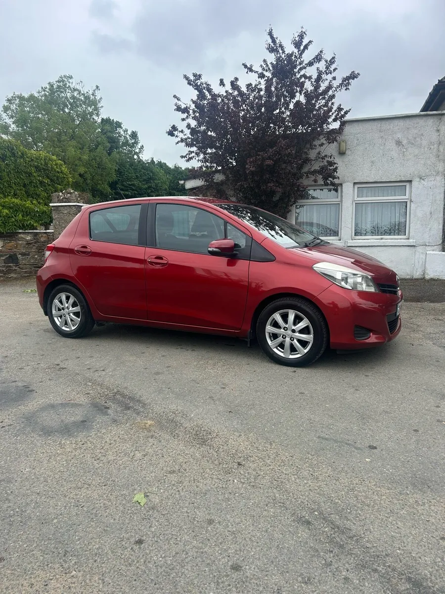 2013 Toyota Yaris 1.3vvti - Image 1