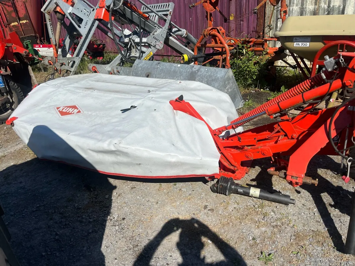 2021 Kuhn gmd240 8ft mower - Image 2