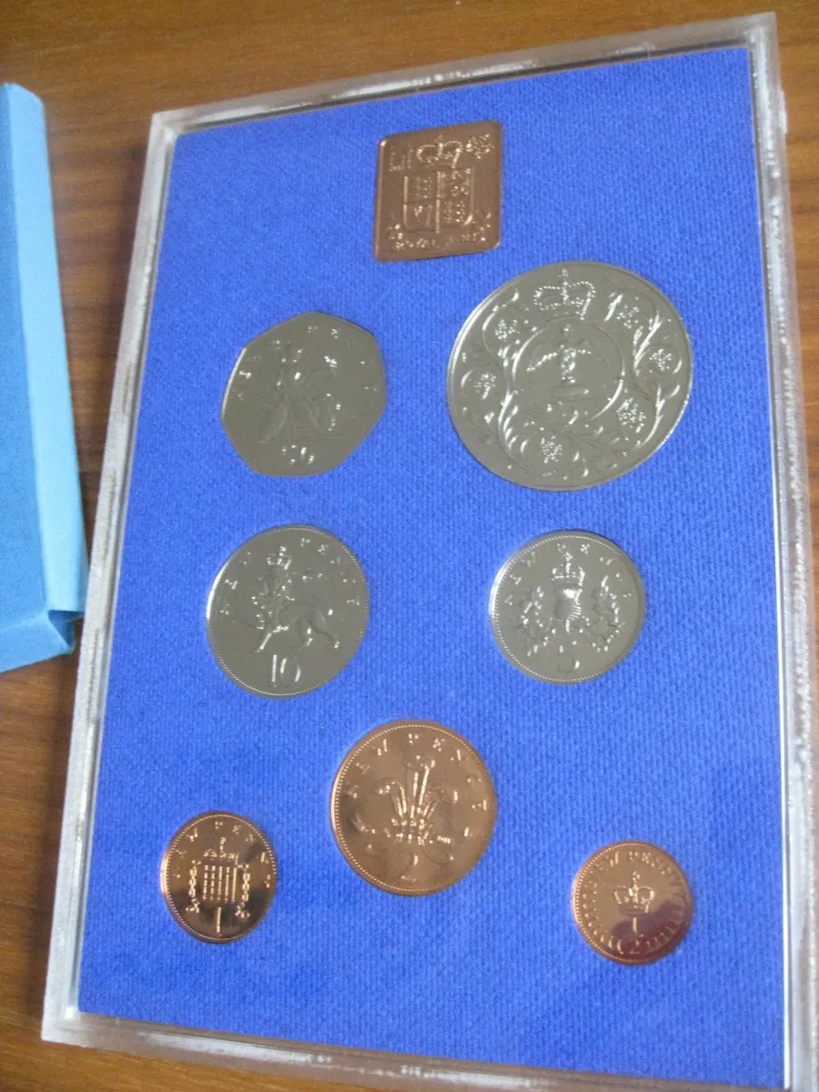 1977 Coinage of Great Britain & Northern Ireland - Image 2