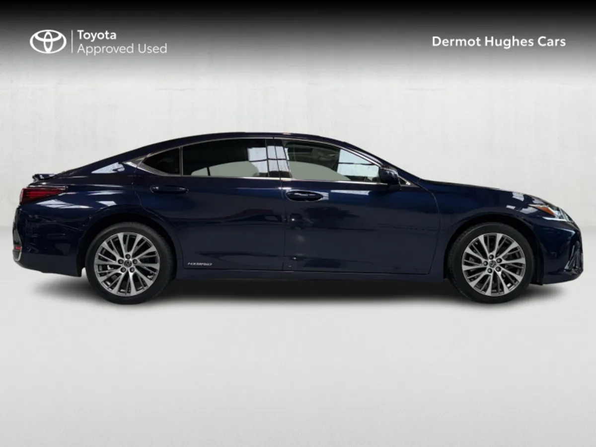 Lexus ES ES300h Dynamic - Image 3