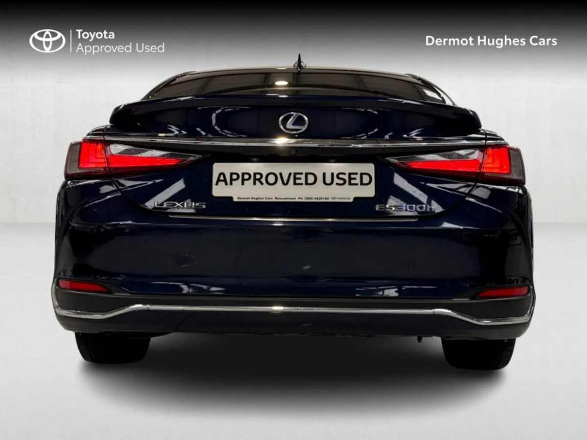 Lexus ES ES300h Dynamic - Image 4
