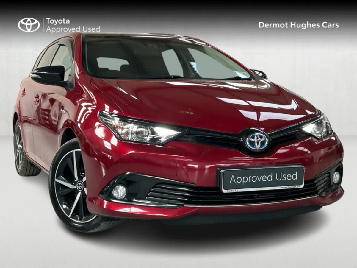 Toyota Auris AURIS HYBRID LUNA SPORT - Image 1