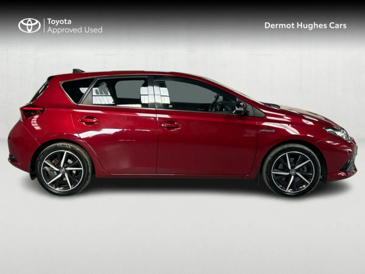 Toyota Auris AURIS HYBRID LUNA SPORT - Image 3