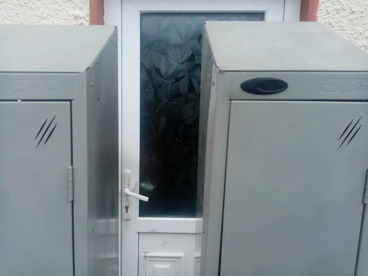 2 Work /Place Locker's - Image 1