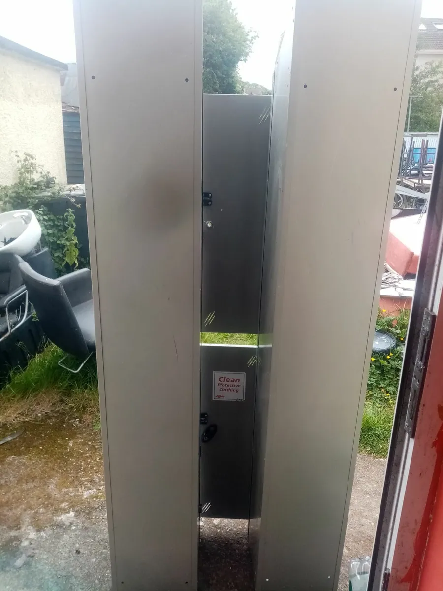 2 Work /Place Locker's - Image 4