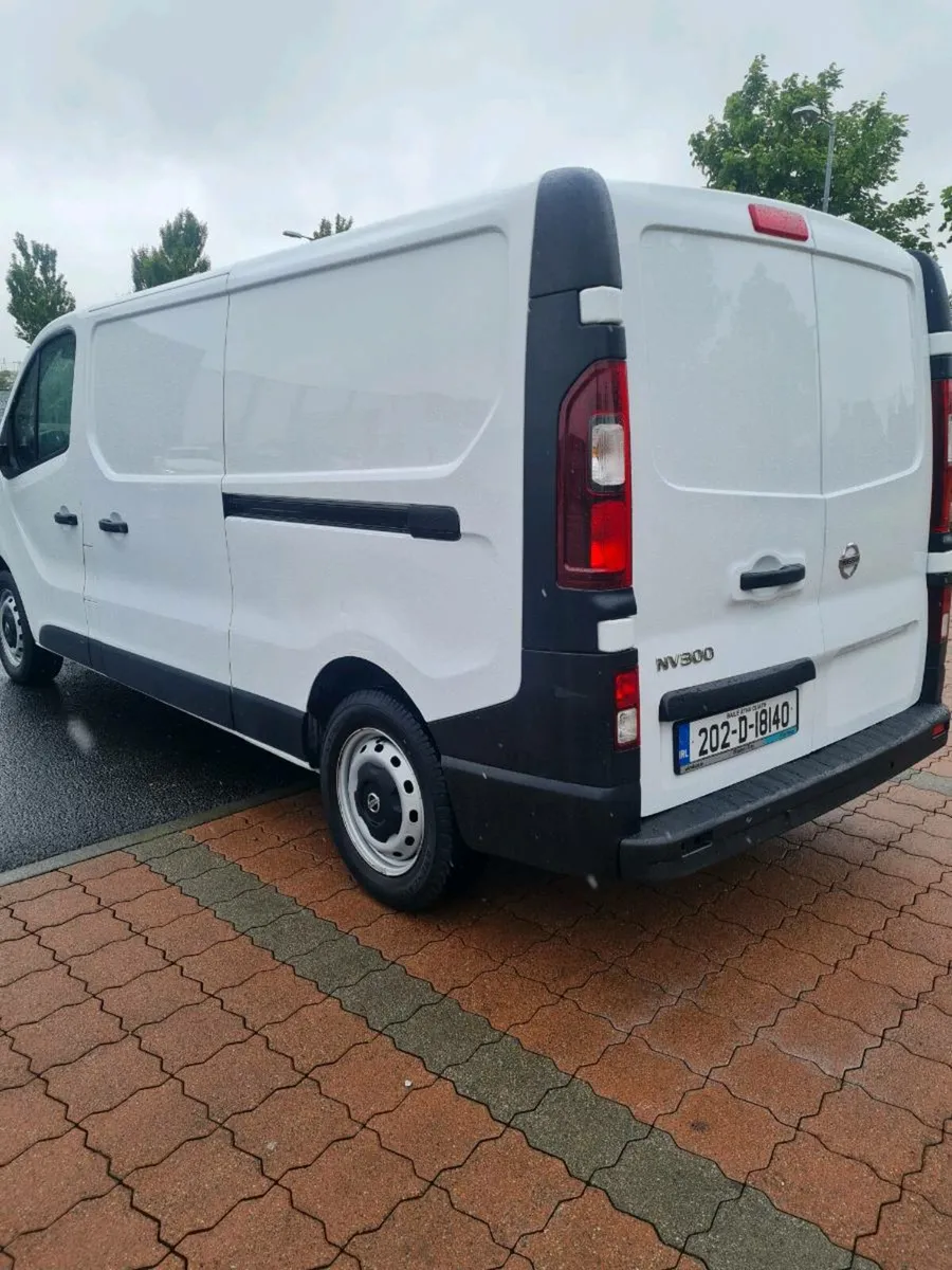 2022 Nissan nv 300 van low milage - Image 3