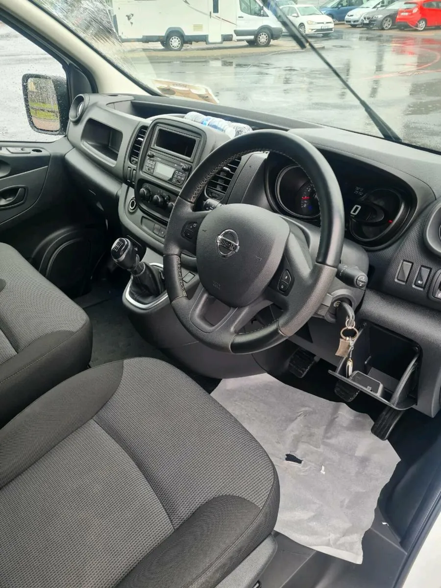 2022 Nissan nv 300 van low milage - Image 4