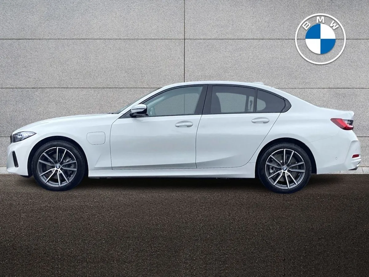 BMW 3 Series 330e Sport - Image 3