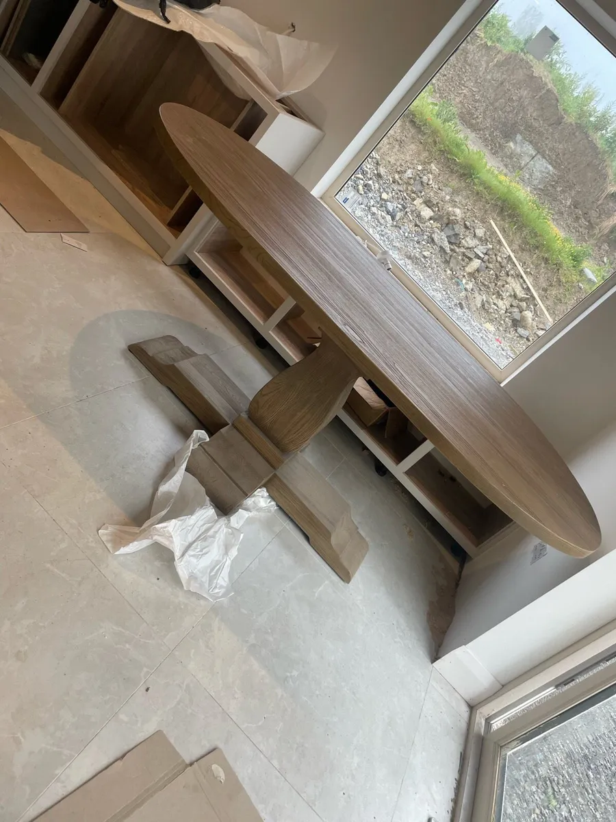 Dining table - Image 3