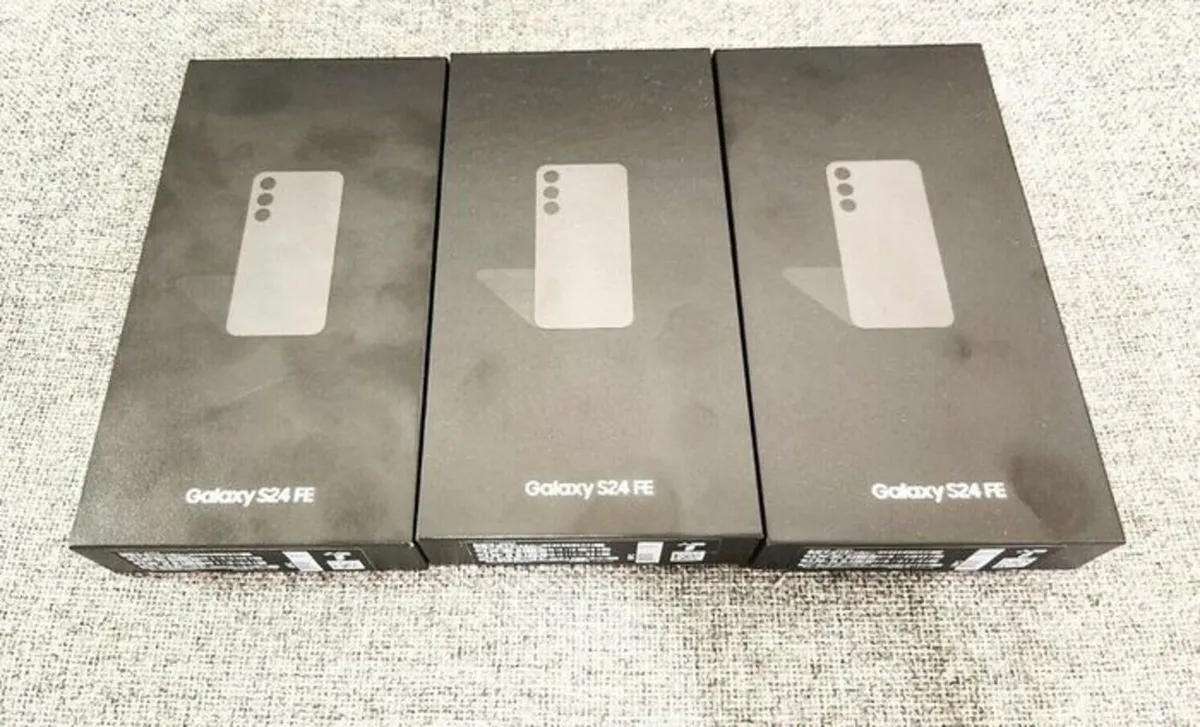 SAMSUNG S24 FE