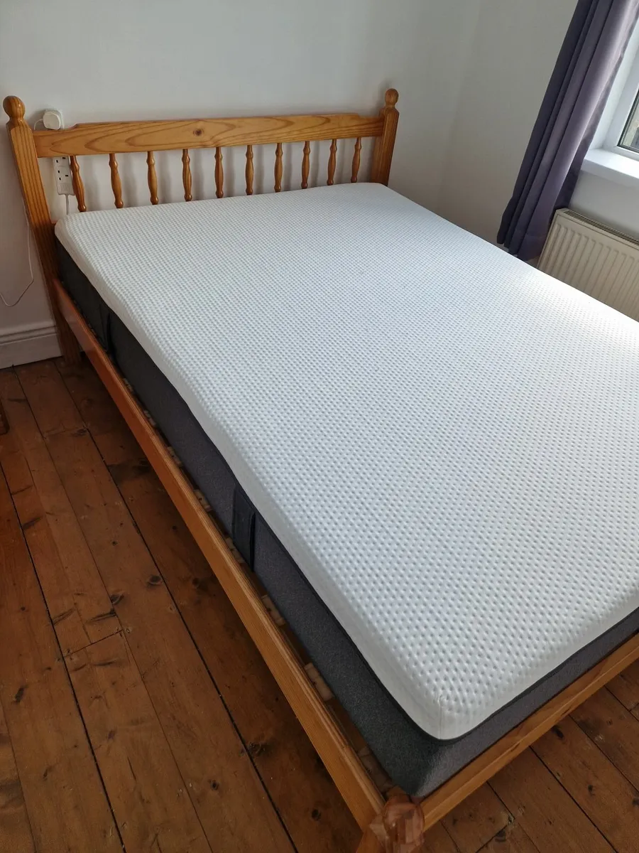 Double Bed - Image 4